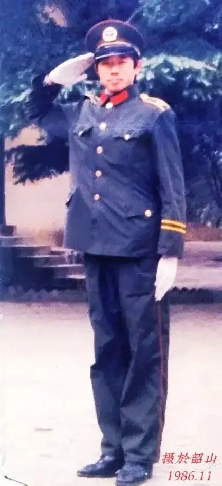 胡纯钢：四职一身，以岁月熬出最暖的孝