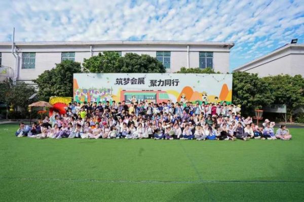 “民生微实事”见实效：福安社区带你“童”行，把研学课堂搬到金色稻田